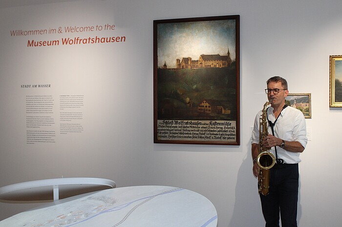 Saxofonist Alexander von Glasow spielt im Museum Wolfratshausen