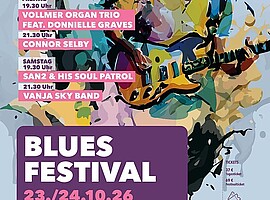 Illustriertes Festivalplakat mit Gitarristen, den vier auftretenden Bands, Konzertzeiten und Ticketpreisen für das 3. Wolfratshauser Blues Festival 2026.