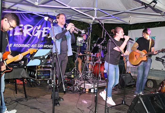 Merged mit Laura Dessel beim Wirtefest in Wolfratshausen